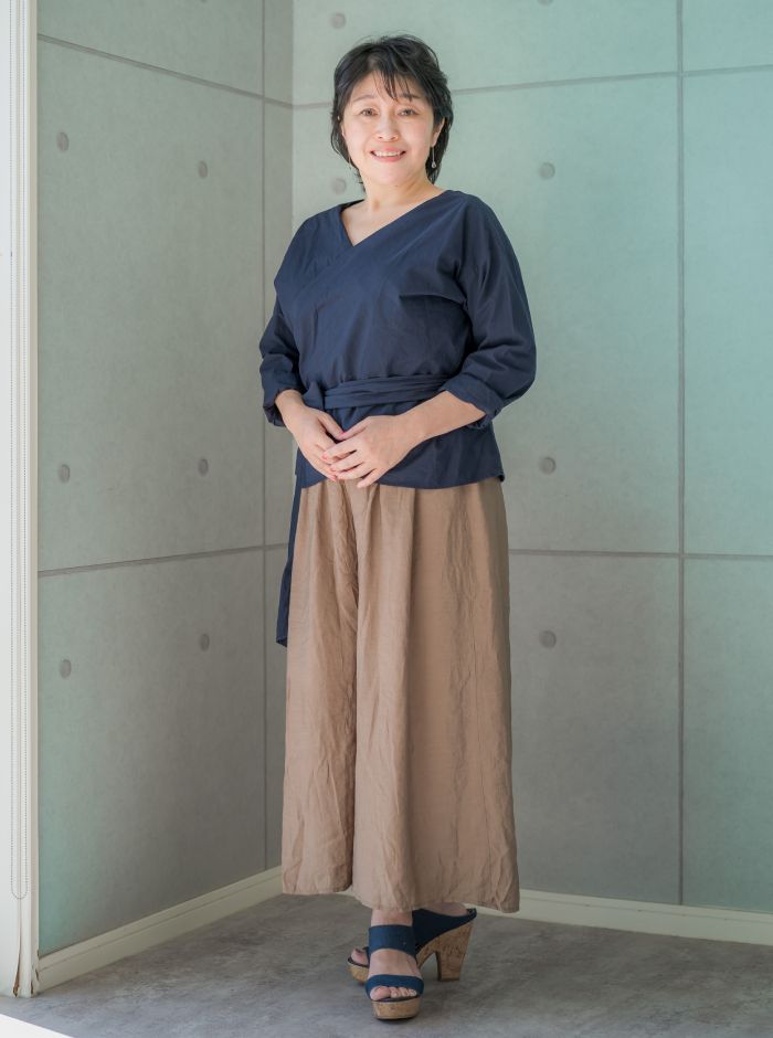鈴木 有美・全身写真